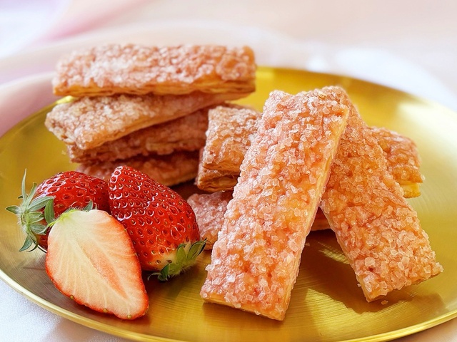 東京駅｜GWの手土産に！約300層のサクサク食感！ミルフィーユ専門店『LE FEUILLES』が限定登場