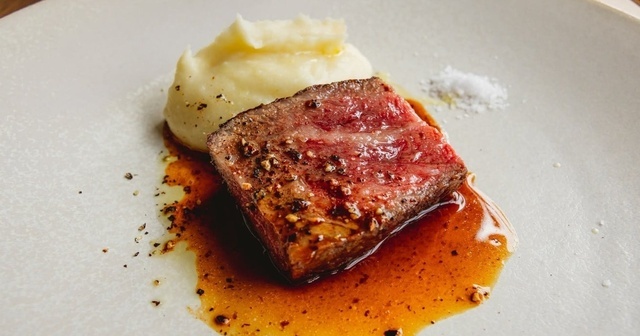 5月限定｜薪火×熟成肉の集大成フルコースが登場！恵比寿『L’IGNIS』10周年記念