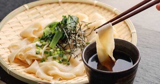 浜松町│冷水で締めた幅4cmの極太麺！日本限定「ザルビャンビャン麺」に注目『古都』