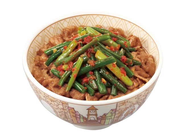 7/8〜｜旨辛の特製だれが食欲そそる！大人気の「ニンニクの芽牛丼」が『すき家』に登場