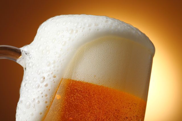 【衝撃！】生ビールが1杯1円で何杯でも飲める!?三軒茶屋『ヒダリキキ・バル』の開店記念キャンペーンは見逃せない！