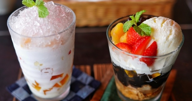 【草津温泉】旅行で温泉の後にオススメの映えカフェ5選！レトロプリンに美しい青色パフェも！