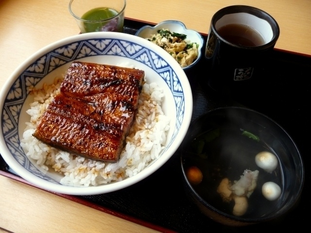 【府中】豪華!2重うな丼にふわふわの関東風白焼きまで!地元民からも愛されるうなぎ屋3選