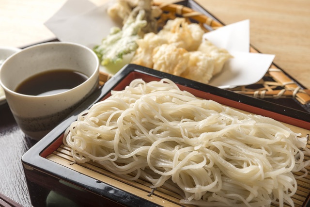 【東京・三越前】伝統を受け継ぐ老舗のそば屋多数！三越前周辺で楽しめるおそば屋さん5選