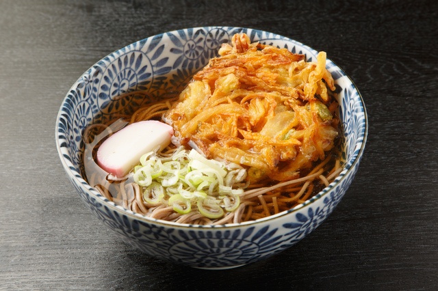 手打ちそばからつけそばまで揃う！“新宿三丁目”の都心で味わえるそば店4選