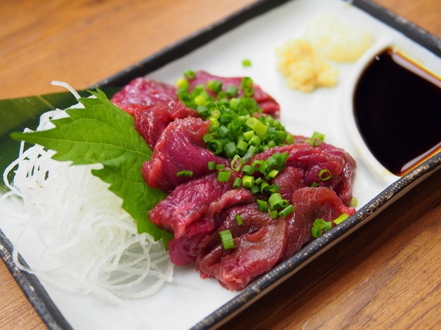 有楽町｜馬刺しのおすすめ店5選。本場・熊本から仕入れた特上トロやおまかせ盛りも