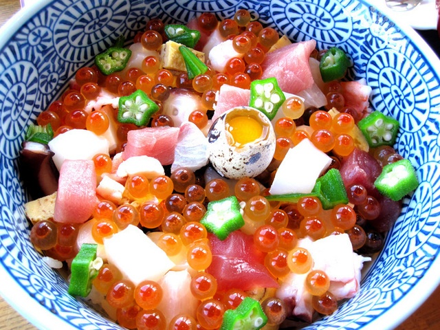 海鮮づくしで1,000円以下!?赤坂でリーズナブルな海鮮丼が楽しめるお店3選