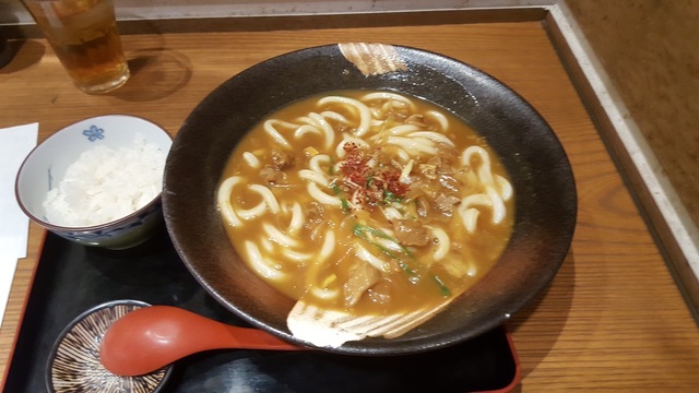 【神田】うどん大国の香川でも大人気のお店やカレーうどん専門店も！カレーうどんならここ3選！