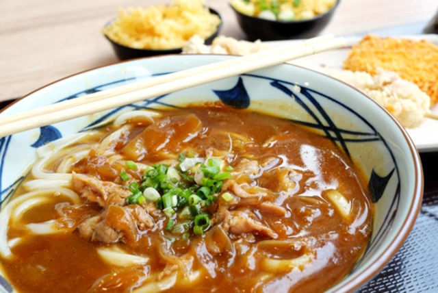 御茶ノ水|今すぐ食べたい「カレーうどん」の名店5選!海老天入りや絶品洋風出汁も