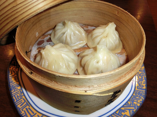 老舗の名店からテイクアウトできるお店まで！吉祥寺で小籠包が食べられる5店