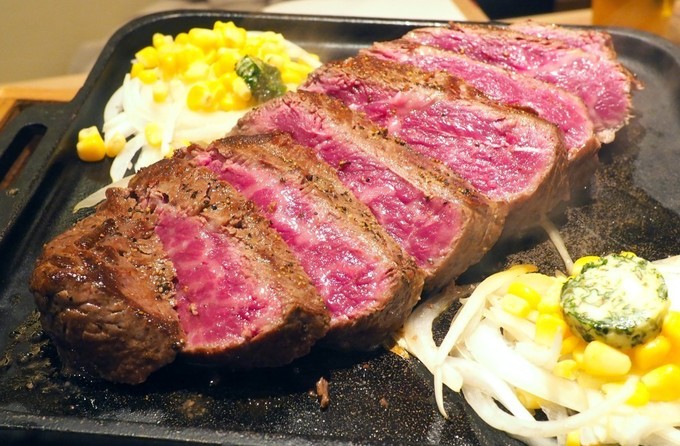 600gの重量級肉塊ステーキに圧倒！赤身のジューシーな肉汁を堪能！中野