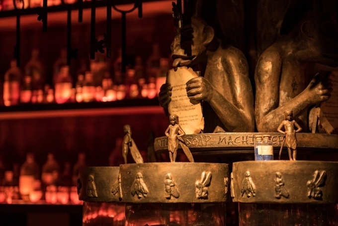 銀座】おとぎ話の世界がテーマ！幻想的な店内の『ティル・ナ・ノーグ