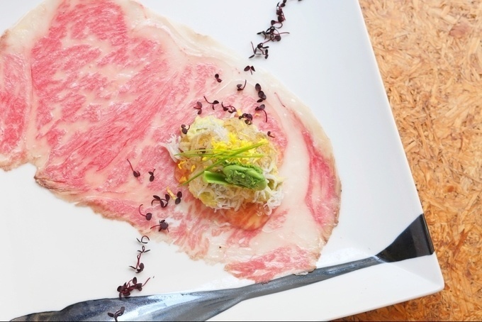 アドホック新宿のレストラン『29ON』の料理