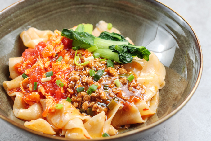 自由劇場周辺のおすすめランチ『手打ち ビャンビャン麺荘 古都』の料理