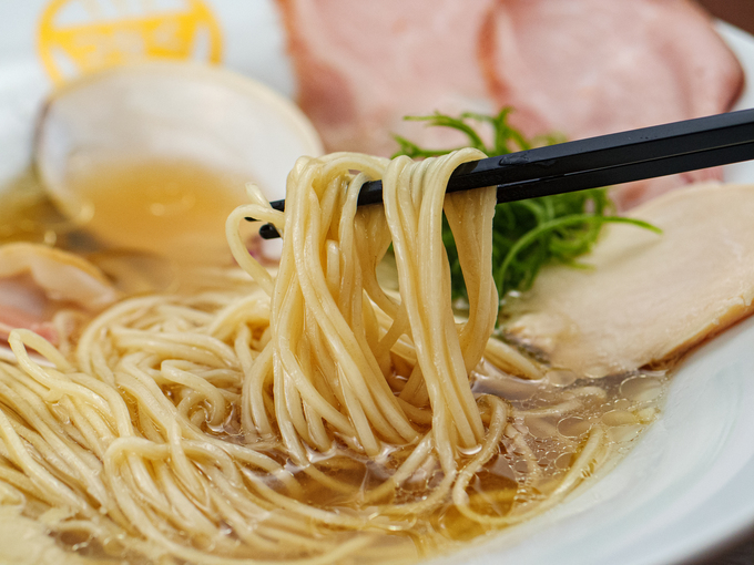新橋　汐留『Ramen（ラーメン） 塩と貝つなぐ』