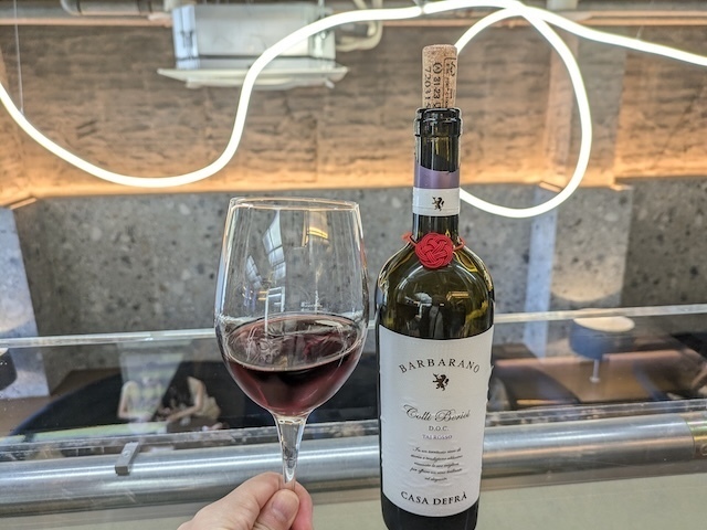 新宿でワインの飲み放題を提供する『ワイン365』のワイン