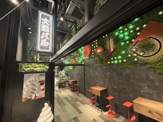 札幌・4PLA地下にある『ODORiBA大通バル』の内観