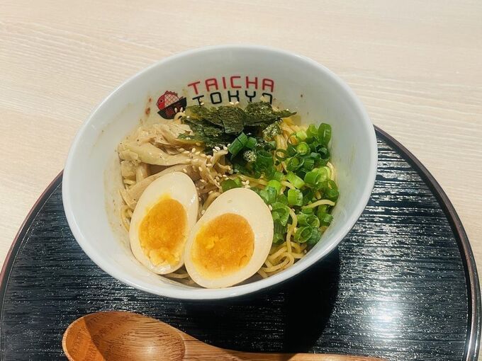 汐留の和食店『鯛茶TOKYO』ラーメン　麺