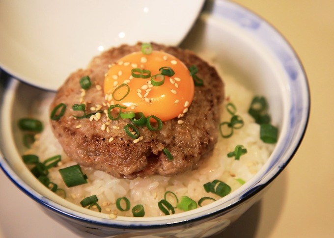 仙台駅　ランチ　定食『肉愛惚れ』