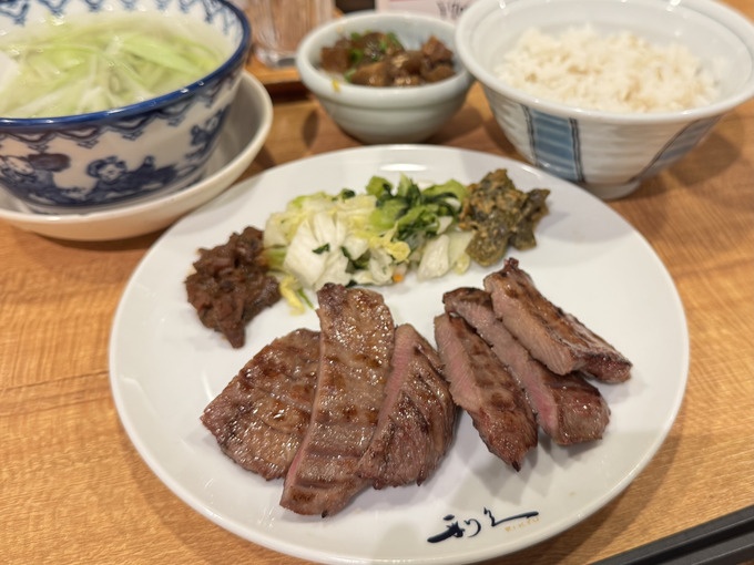 仙台駅・牛たんランチ