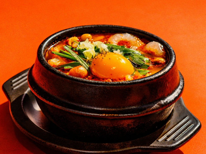 新橋・汐留　スンドゥブ定食（韓国料理）の画像