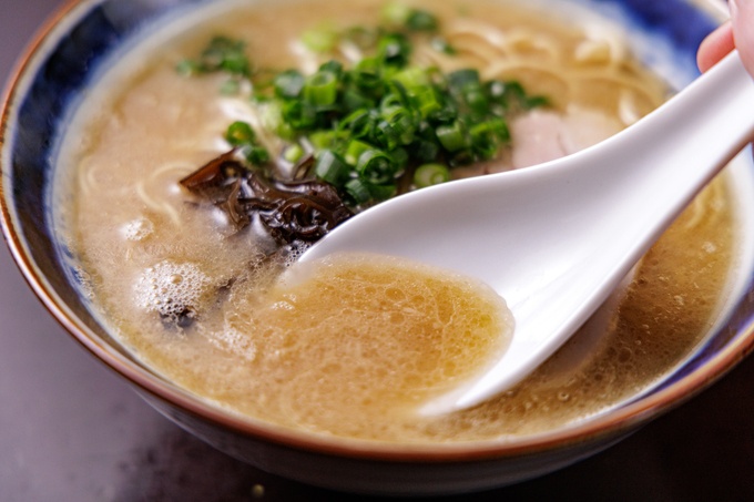 浜松町駅　ランチ