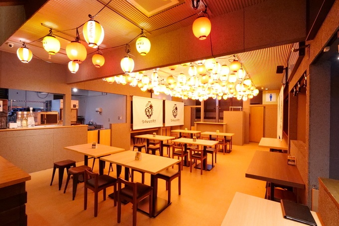 宮崎横丁の内観