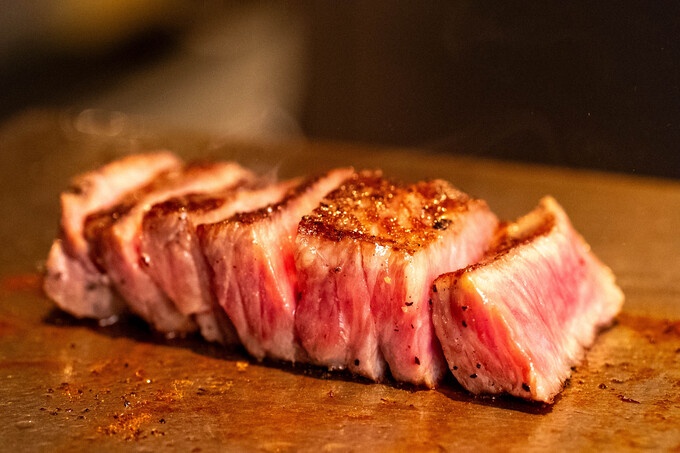 『新宿ステーキ』