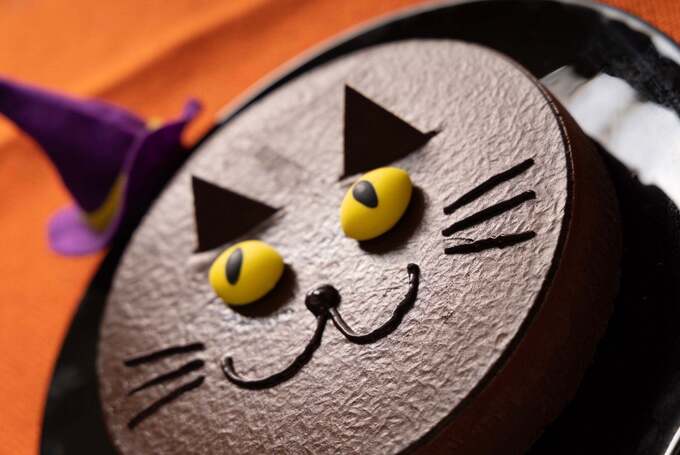 黒猫モチーフのダークチョコムース