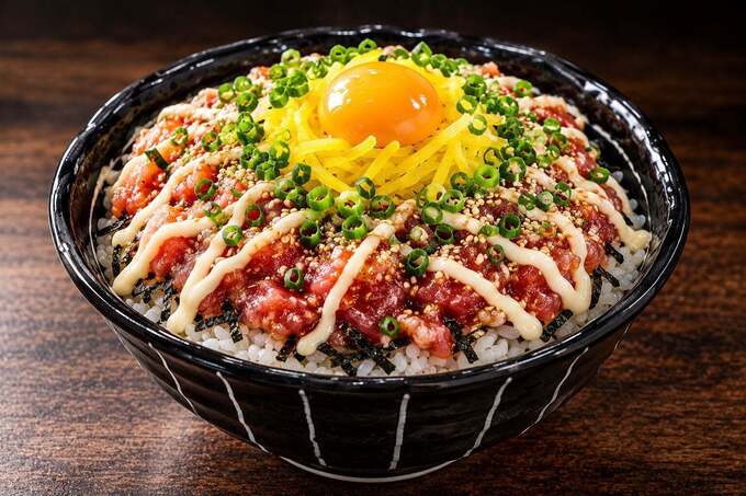 天然まぐろの中落ちをのせた背徳丼M
