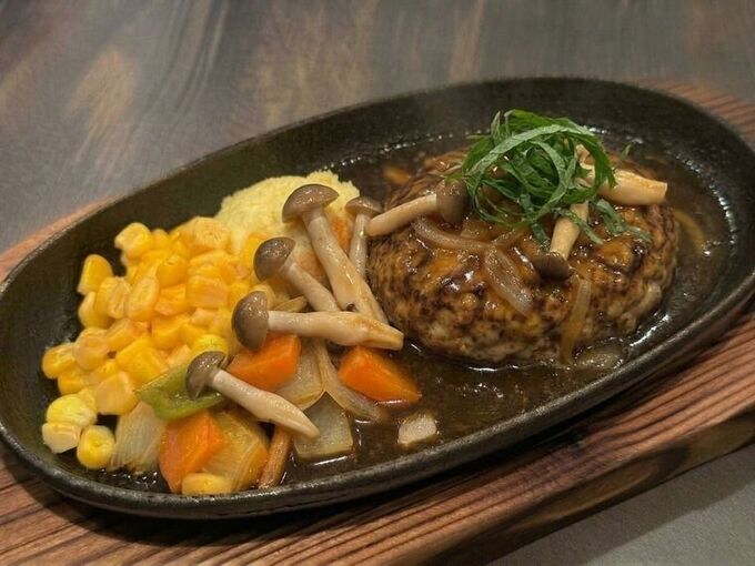 鉄板ハンバーグ〈和風ソース〉